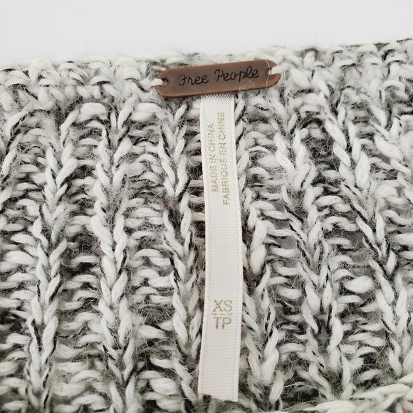 Free People Sweater Fisherman Cable Knit Boho Linen Grey XS - Picture 6 of 10